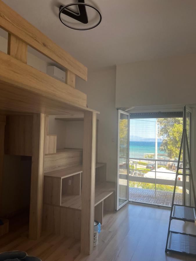 一线海景房seaview Apartment Artemida  Dış mekan fotoğraf
